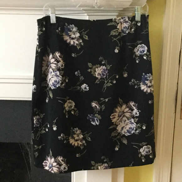 Vintage I.N. Studio Floral Wrap Skirt Black - Sz Medium - Picture 2 of 10